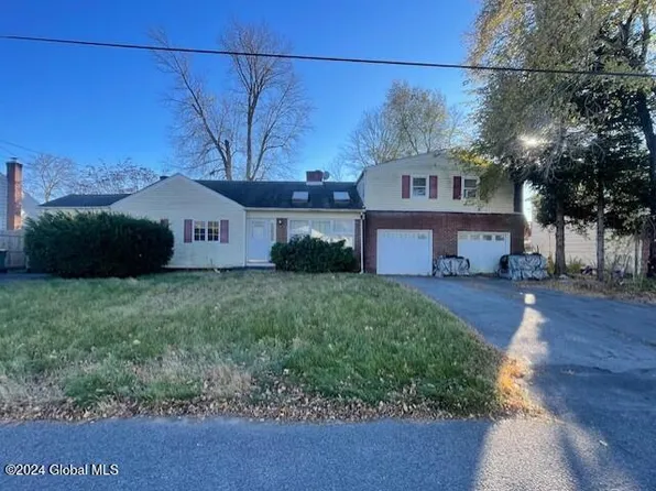 13 Mountain View Avenue, Saugerties, NY 12477