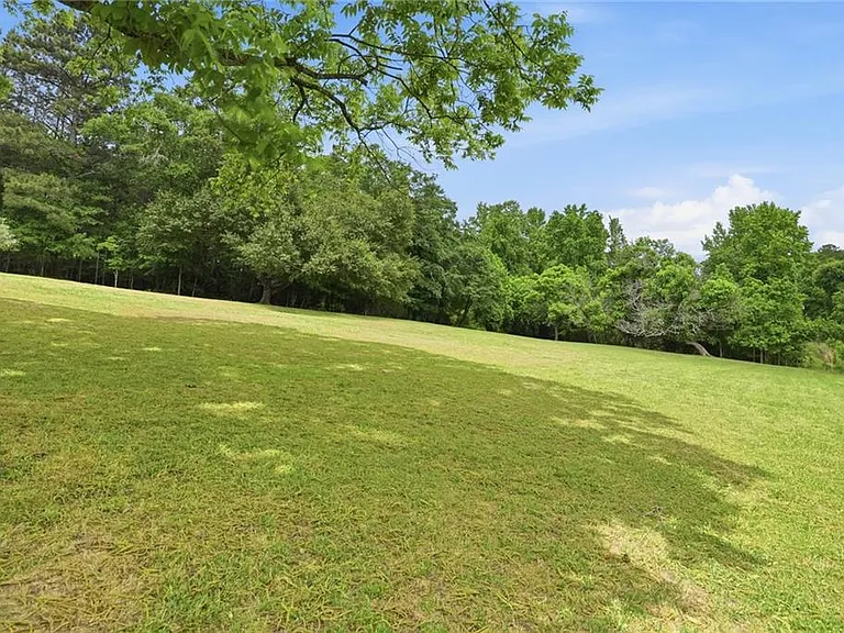 128 McNeal Rd — Photo 29