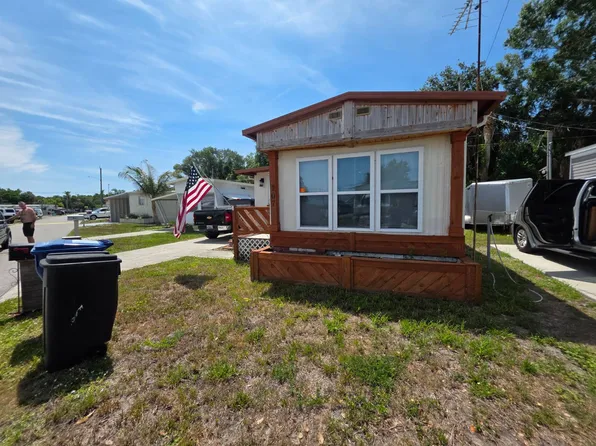 5611 Bayshore Rd #107, Palmetto, FL 34221