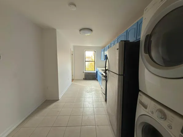 622 President Street image 3 of 13