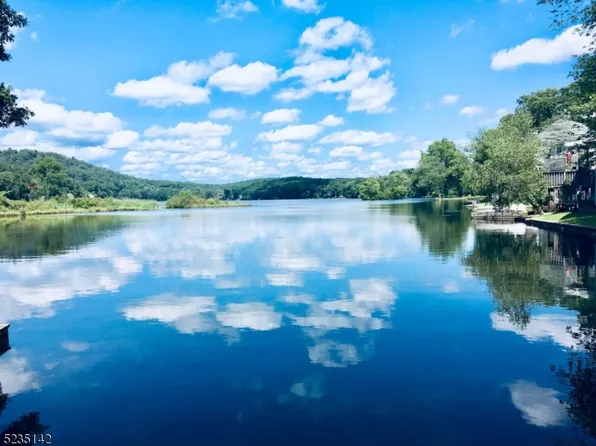 18 Cedar Lk East, Denville Twp., NJ 07834
