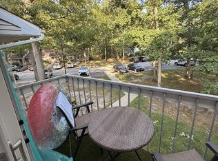 144 Club Pl, Absecon, NJ 08205
