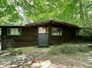 4 Wood Ln, Suffern, NY 10901