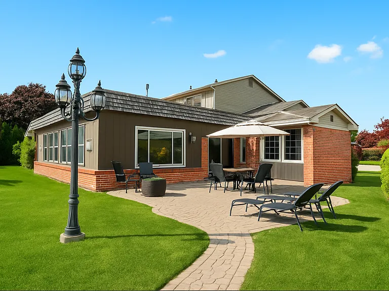 5002 Rockdale Ct — Photo 3