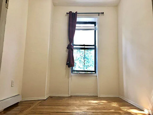 Rented by Premier Metro Realty Corp | media 13