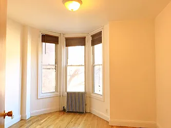 Rented by Rapid Realty Cobble Hill