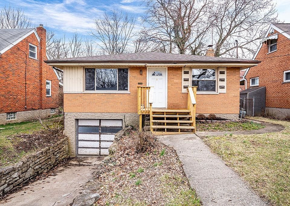 1st image of 8370 Bobolink Dr