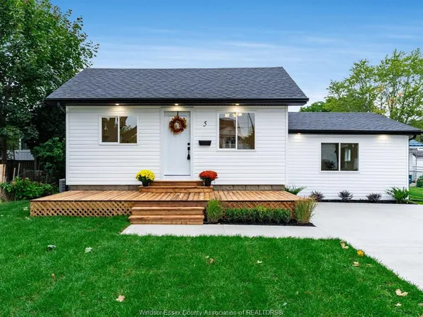 5 Howard St, Leamington, ON N8H 1G4