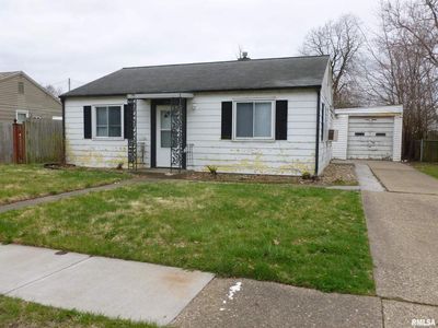 3920 10th Ave, Moline, IL, 61265