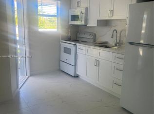 722 NE 8th St APT 6, Hallandale, FL 33009