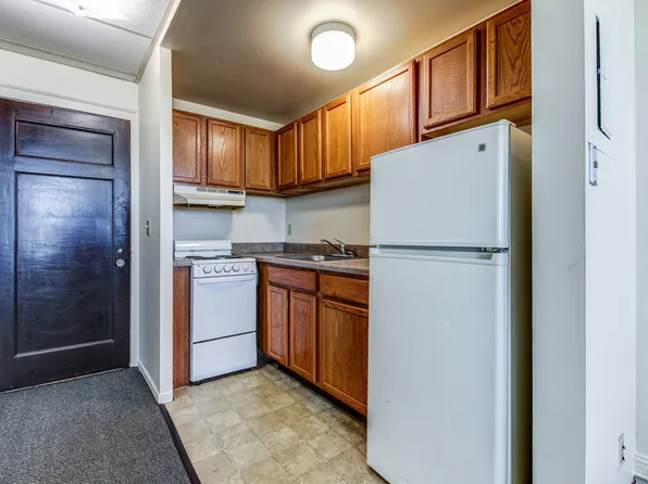 Faust Landmark Apartments