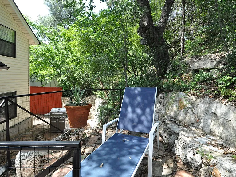 9902 Talleyran Dr — Photo 29