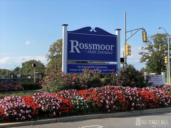 176C Rossmoor Dr, Monroe Township, NJ 08831