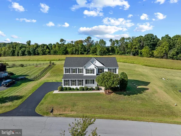 36474 Winding Oak Pl, Purcellville, VA 20132