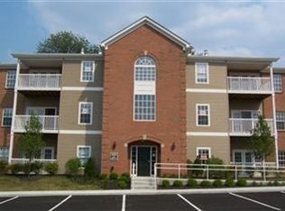 6755 Kelseys Oak Ct #13, Green Township, OH 45248