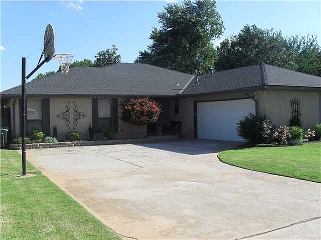 1st image of 128 W Parkland Dr
