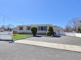 146 Webster Avenue, Ronkonkoma, NY 11779