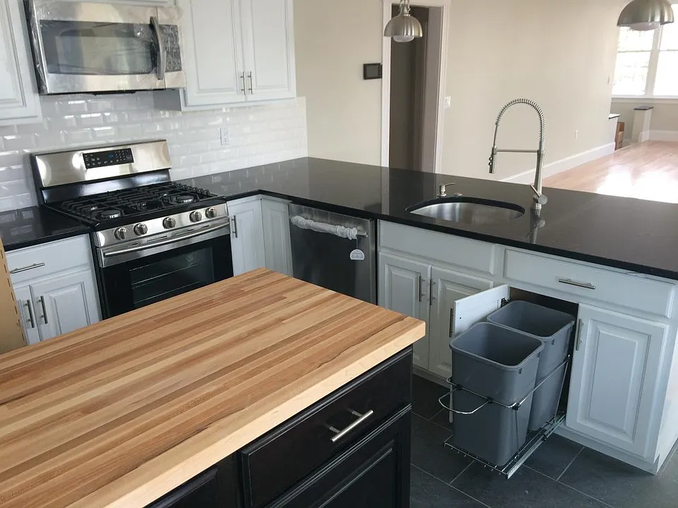 kitchen and more