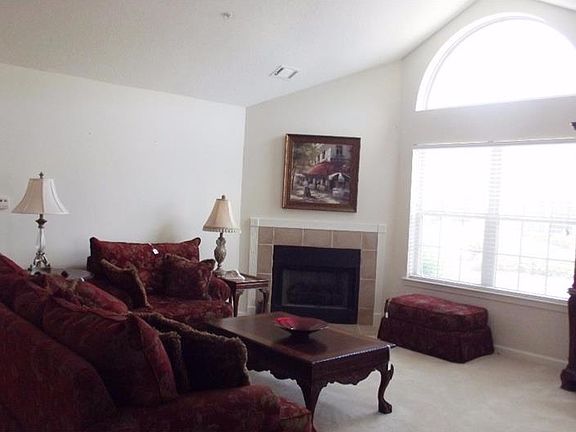 4th image of 1700 Silver Summit Dr SE