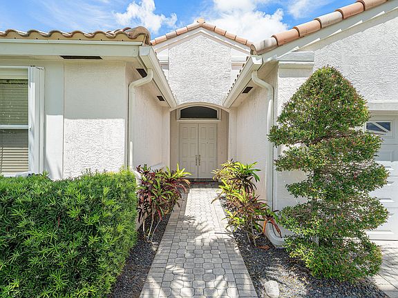 5th image of 18648 Ocean Mist Drive
