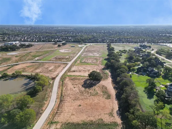 1318 Clydesdale Rd, Bartonville, TX 76226