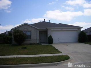 6749 Ambercrest Dr, Arlington, TX 76002