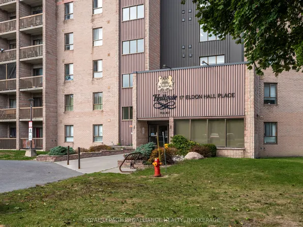 17 Eldon Hall Pl #510, Kingston, ON K7M 7H5