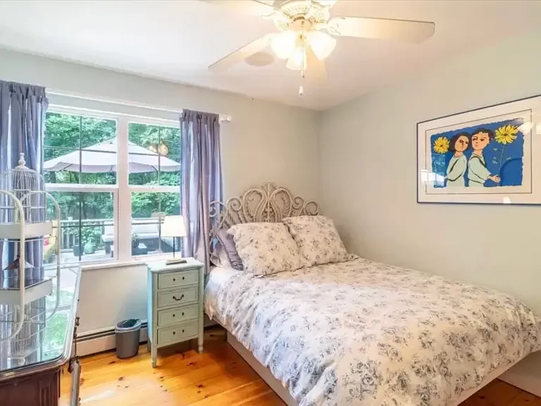 24 Wendy Ln — Photo 11