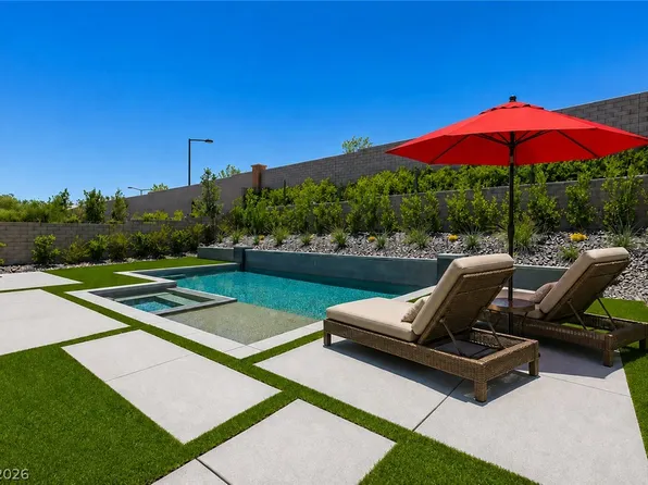 261 Besame Ct, Las Vegas, NV 89138