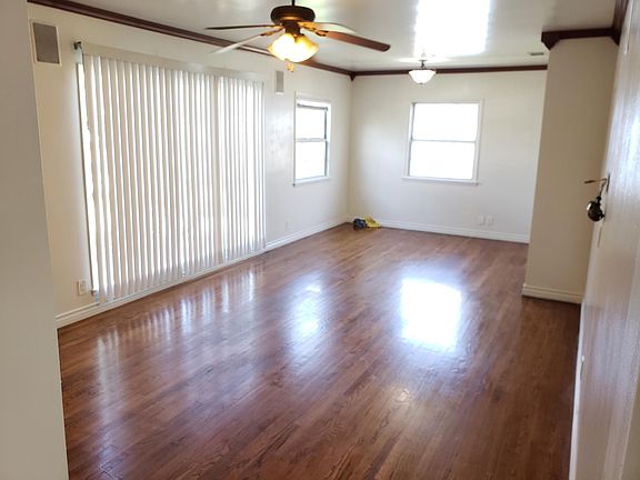 3rd image of 10406 Woodhue St