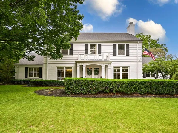12500 Stephen PLACE, Elm Grove, WI 53122
