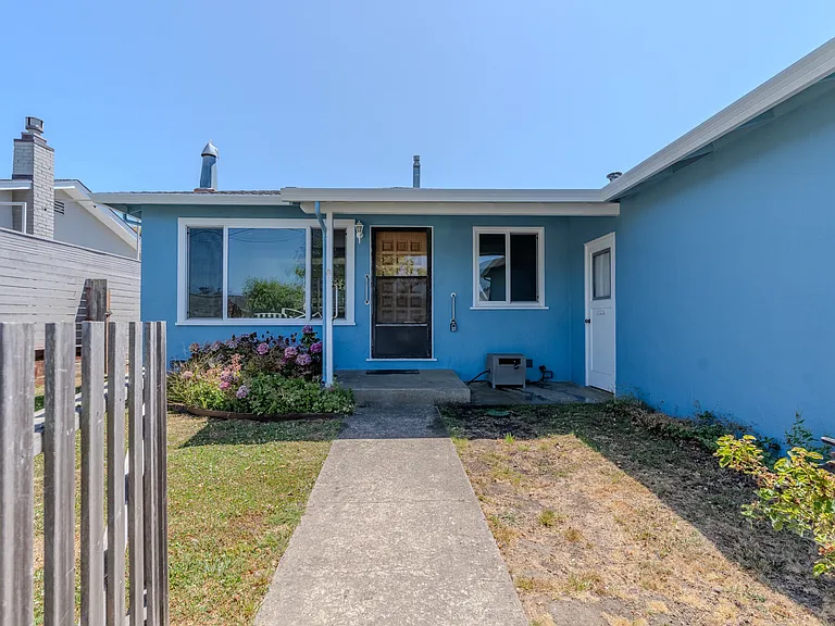 12 Cadiz Ct — Photo 2