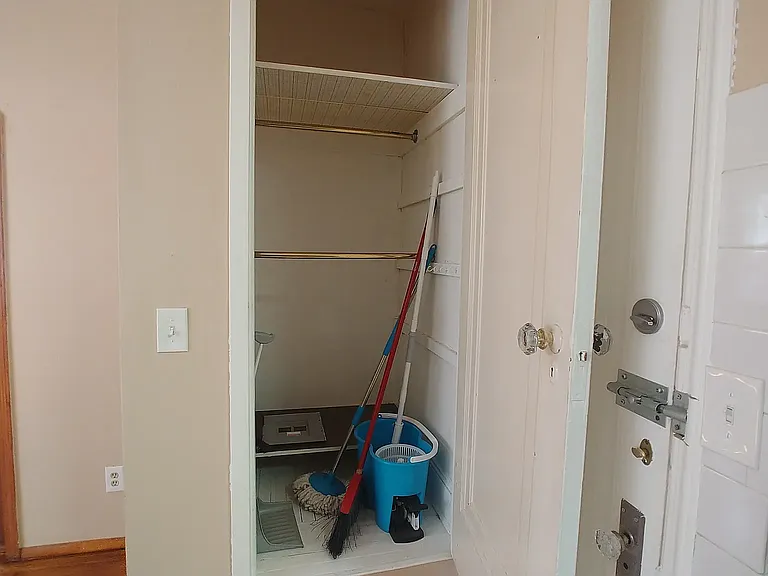 109-30 Park Ln S #1 — Photo 6