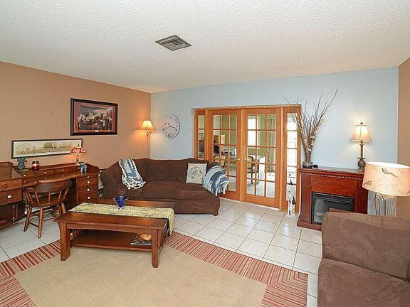 Home For Sale In Cathedral Square