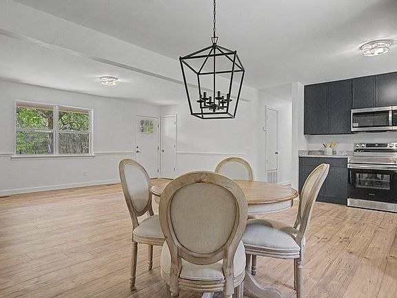 5th image of 9876 Gravel Hill Rd