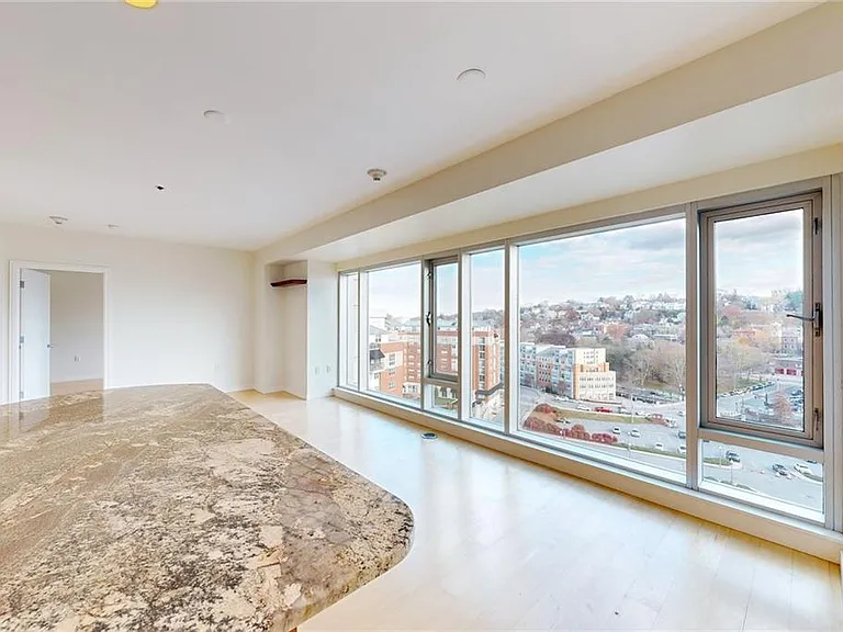 100 Exchange St #1405 — Photo 4