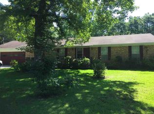 225 Nancy Ln, Ozark, AL 36360