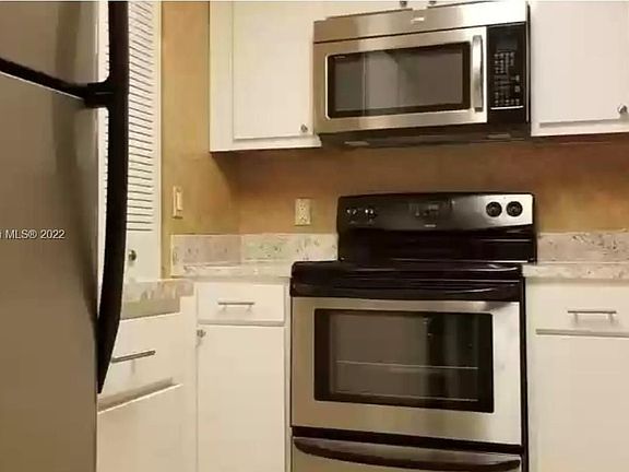 4th image of 1281 SW 46th Ave APT 2502