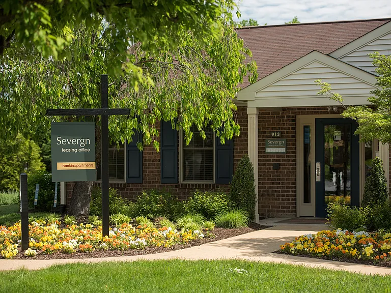 Leasing Office