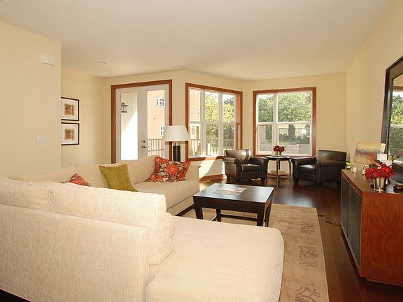 Model Living Room