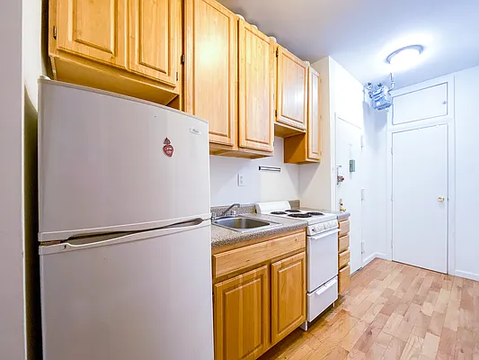 Rented by Compass | media 6