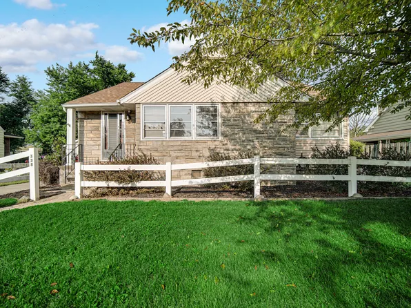 338 N Woodlawn Ave, Griffith, IN 46319
