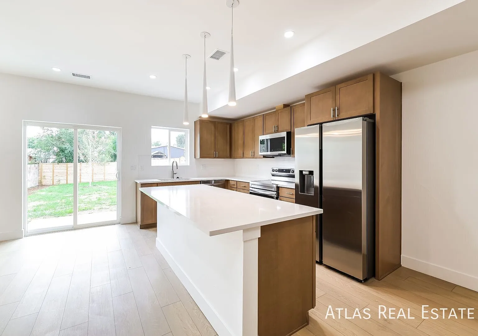 New Low Price And 1-Month Free Rent New Construction! Never Lived-In!! 3bd/3ba In Denver Quartz C... — Photo 3