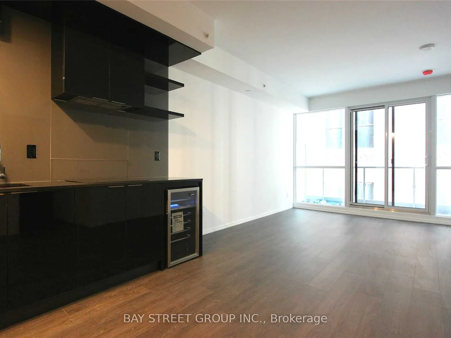 1 bed, $2,320 — Photo 2