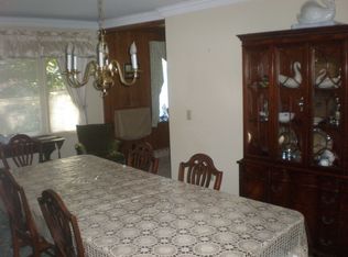 18 Oak St, New Fairfield, CT 06812