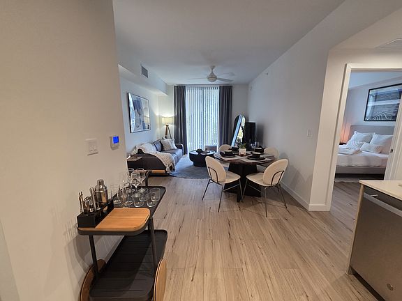 4th image of 755 W 73rd Pl #A