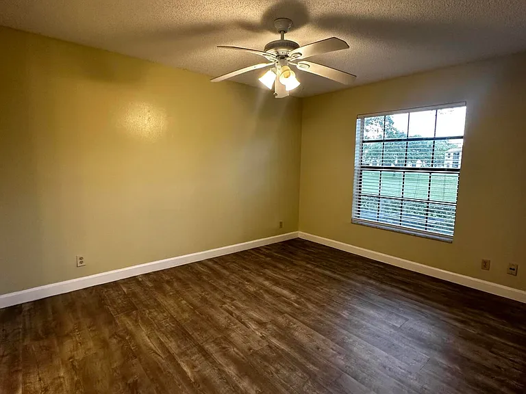 321 Olivewood Pl #121 — Photo 6