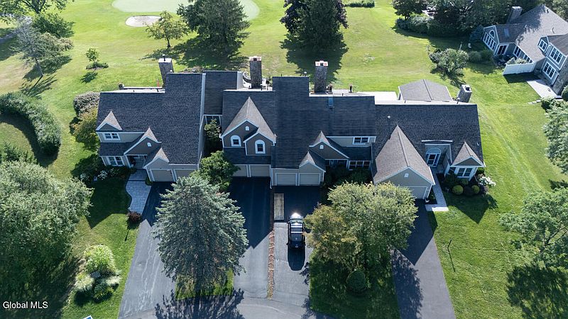 3rd image of 14 Wedgewood Lane
