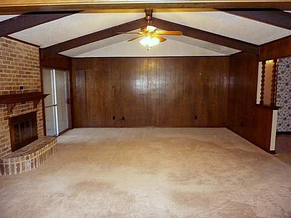2nd image of 108 Wesley Dr