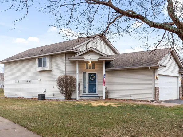 25671 Forest Boulevard Ct, Wyoming, MN 55092